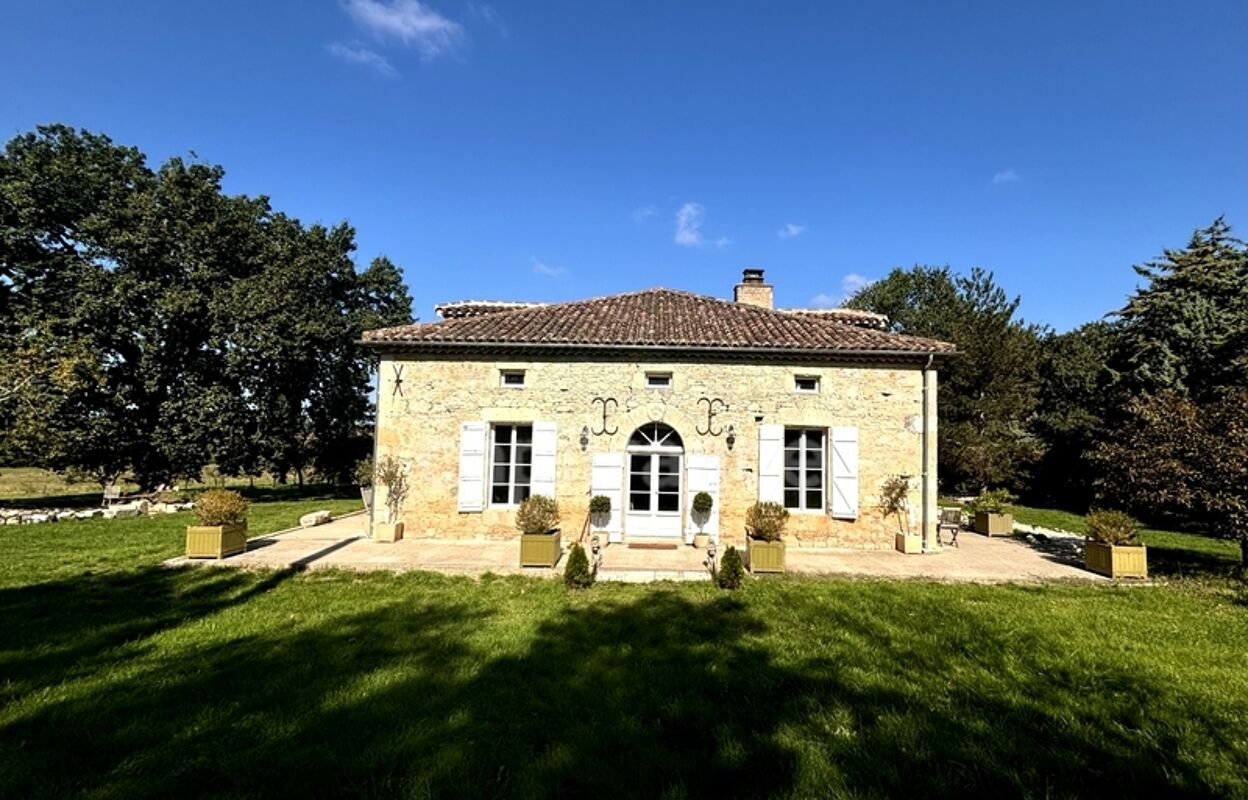 maison 6 pièces 196 m2 à vendre à Saint-Clar (32380)