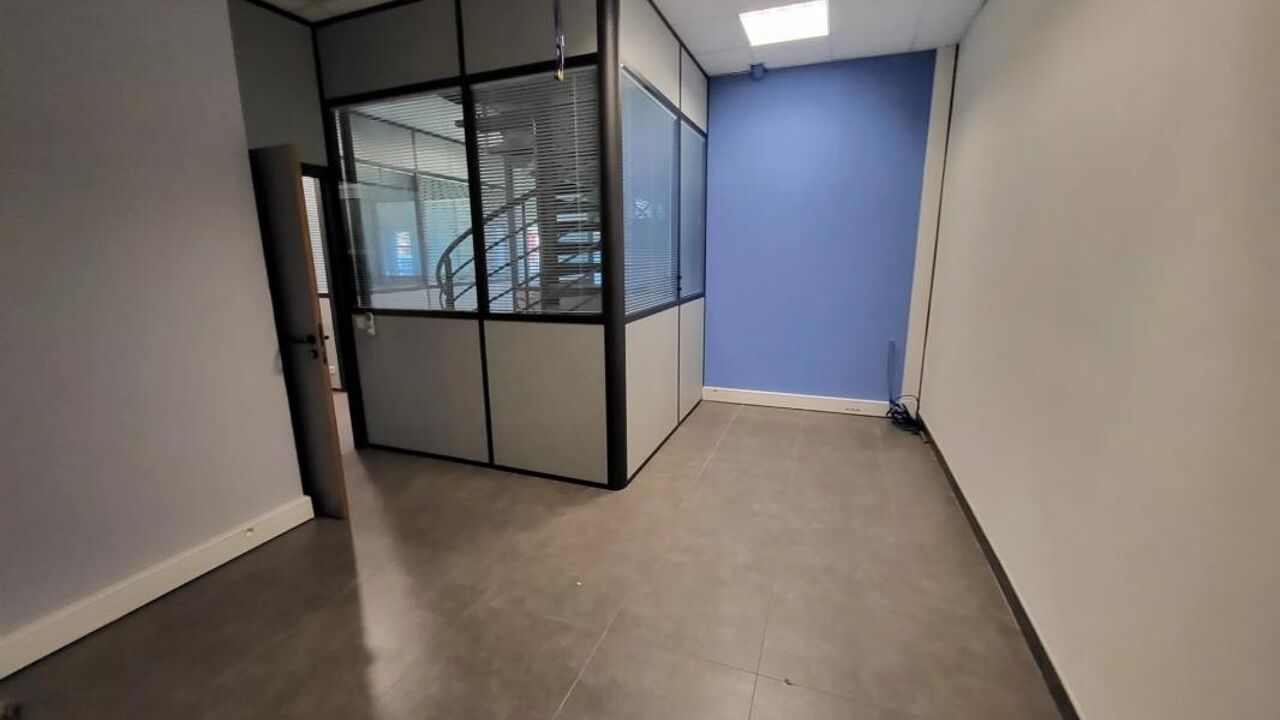 bureau  pièces 515 m2 à vendre à Voiron (38500)