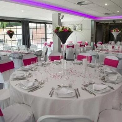 Commerce  870000 €