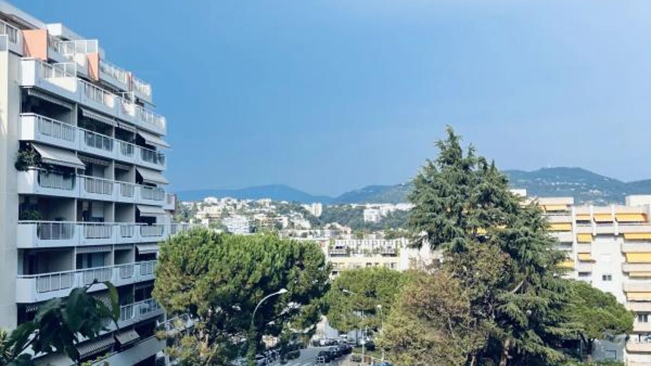 appartement 3 pièces 67 m2 à vendre à Nice (06100)