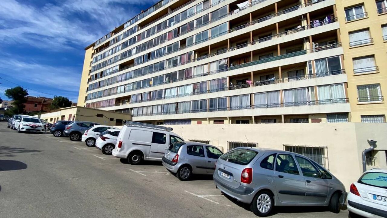 garage  pièces 16 m2 à vendre à Marseille 14 (13014)