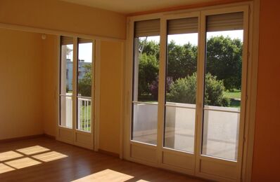 location appartement 750 € CC /mois à proximité de Léognan (33850)