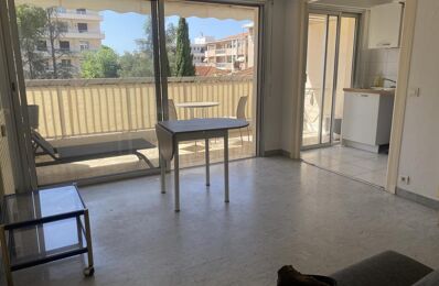 location appartement 660 € CC /mois à proximité de Le Cannet (06110)