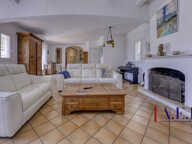 Maison traditionnelle sur les hauteurs avec piscine — photo 4