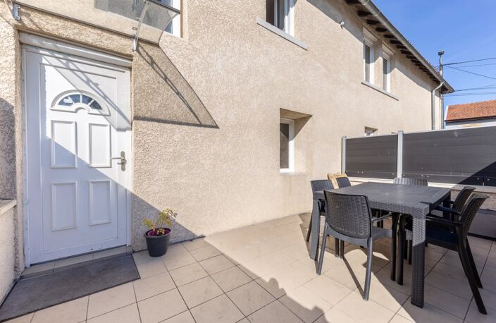 Hors copropriété - Maison de ville avec terrasse — photo 2