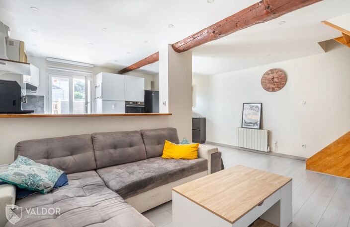 Hors copropriété - Maison de ville avec terrasse — photo 4