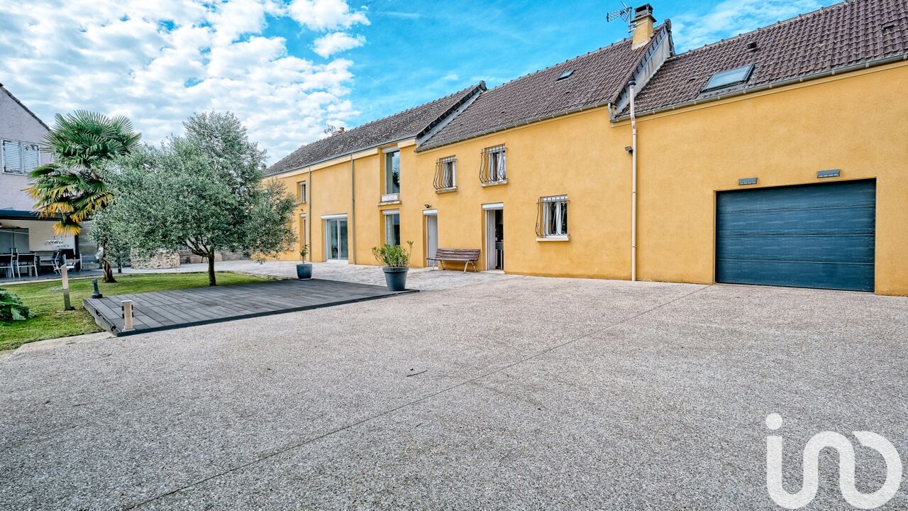 maison 8 pièces 220 m2 à vendre à Tancrou (77440)