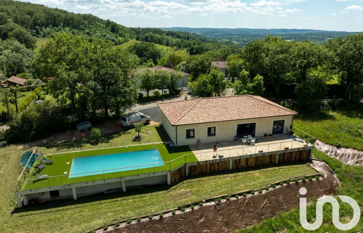 maison 6 pièces 156 m2 à vendre à Camburat (46100)