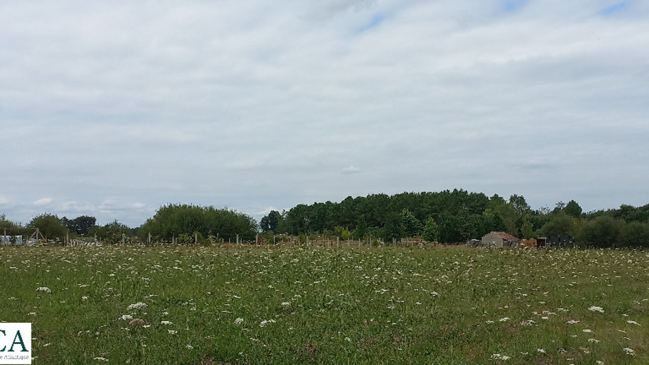 terrain  pièces 1600 m2 à vendre à Montpon-Ménestérol (24700)