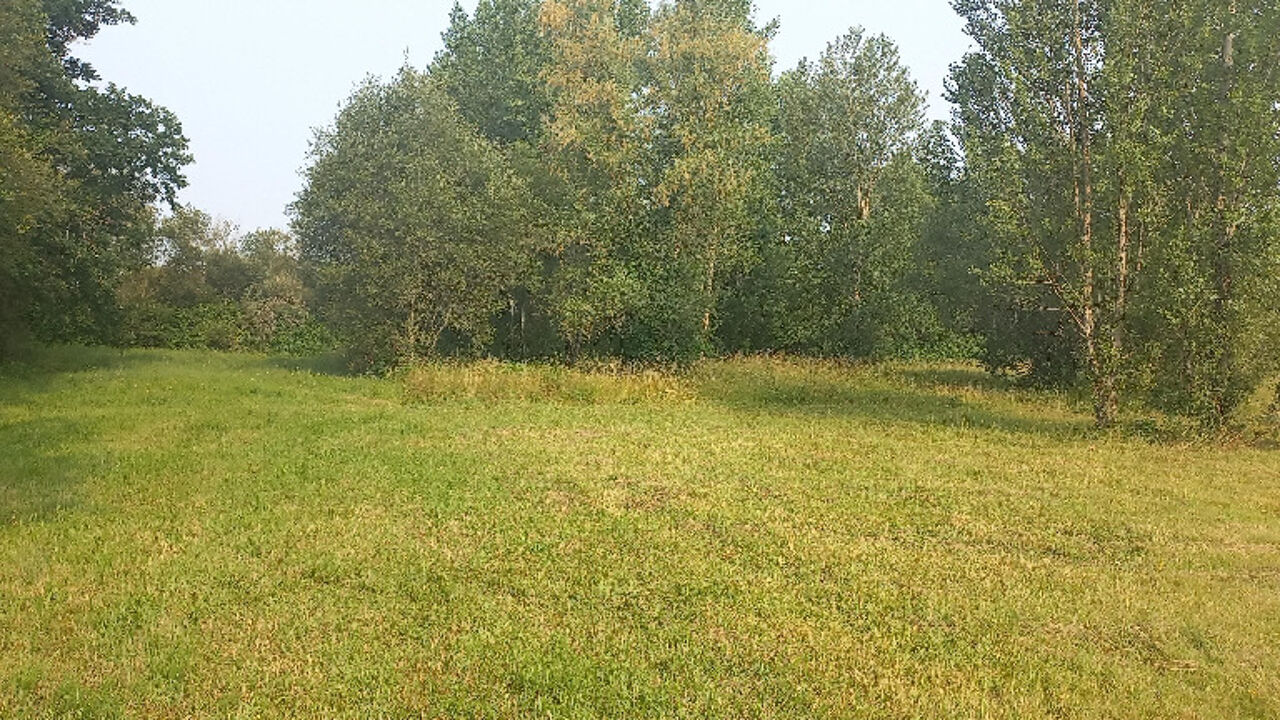 terrain  pièces 1690 m2 à vendre à Ménesplet (24700)