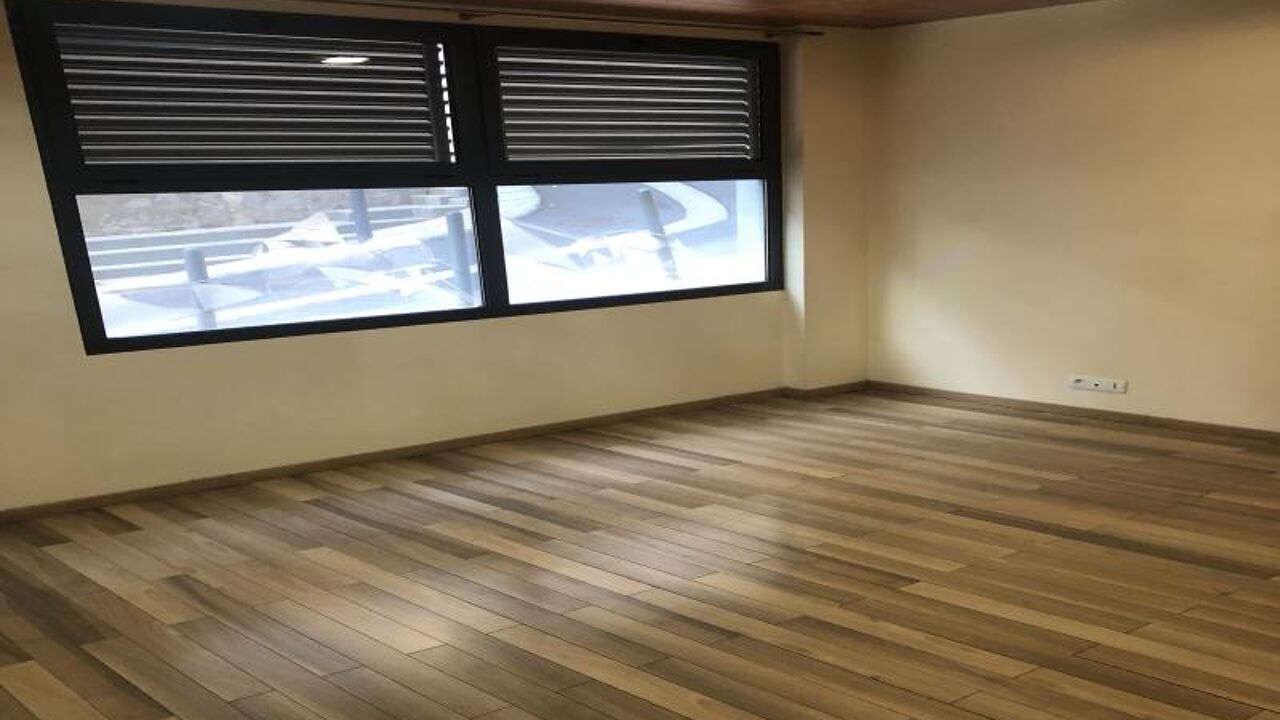 bureau 5 pièces 221 m2 à vendre à Béziers (34500)