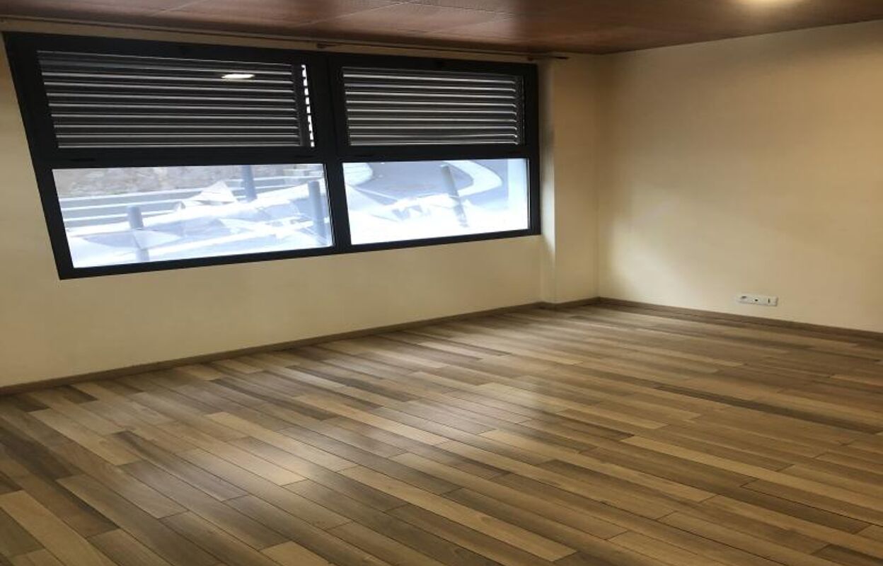 bureau 5 pièces 221 m2 à vendre à Béziers (34500)