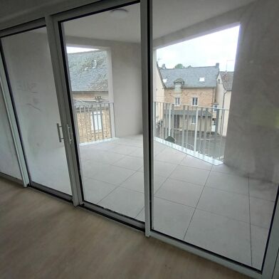 Appartement 3 pièces 821 €