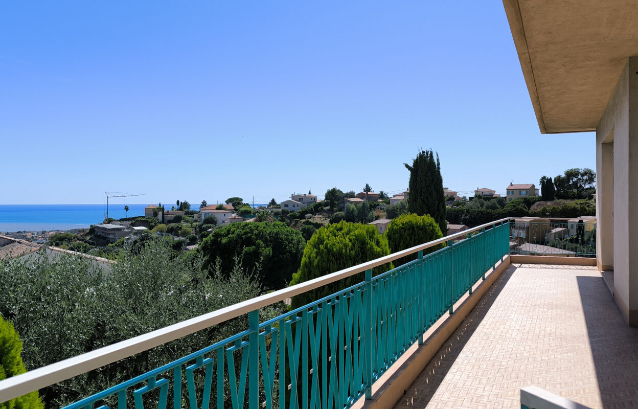 appartement 3 pièces 81 m2 à vendre à Saint-Laurent-du-Var (06700)