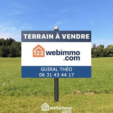 Terrain 736 m²