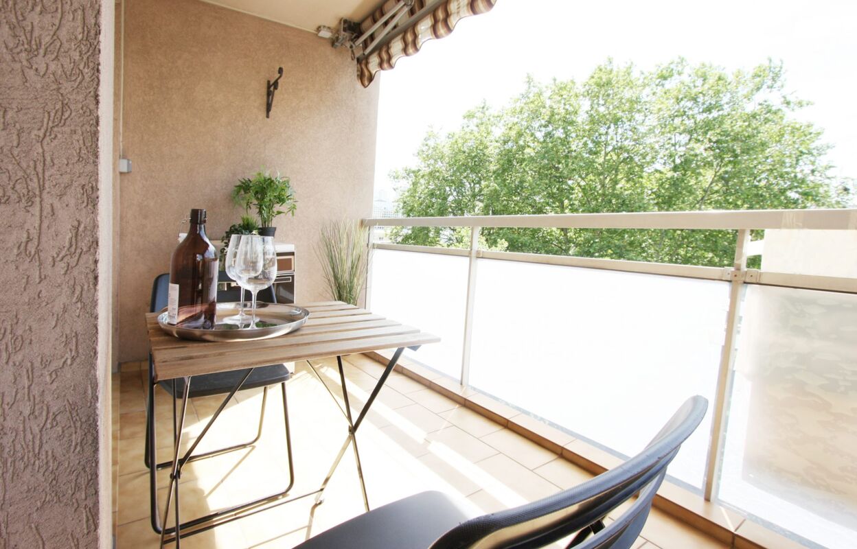 appartement 4 pièces 79 m2 à vendre à Lyon 7 (69007)