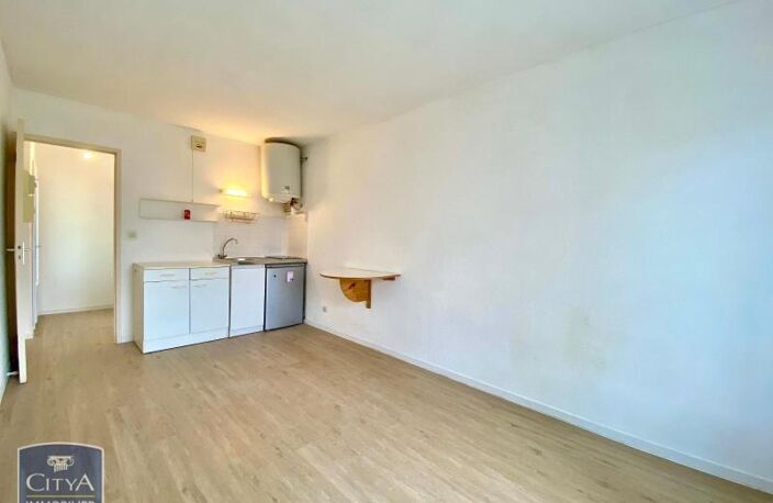 Location appartement 1 pièce 19 m² à Joué-lès-Tours (37300) — photo 2