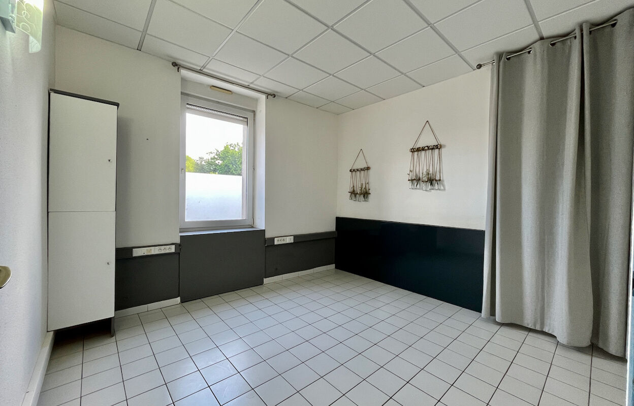 bureau  pièces 26 m2 à louer à Villeneuve-sur-Lot (47300)