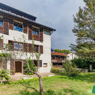 Maison 12 pièces 364 m²