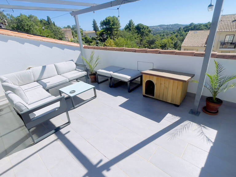 MOUGINS / — photo 1