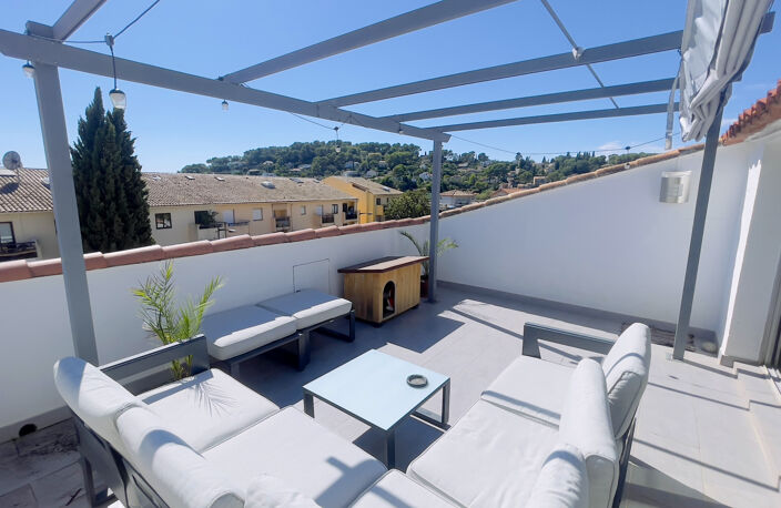 MOUGINS / — photo 2