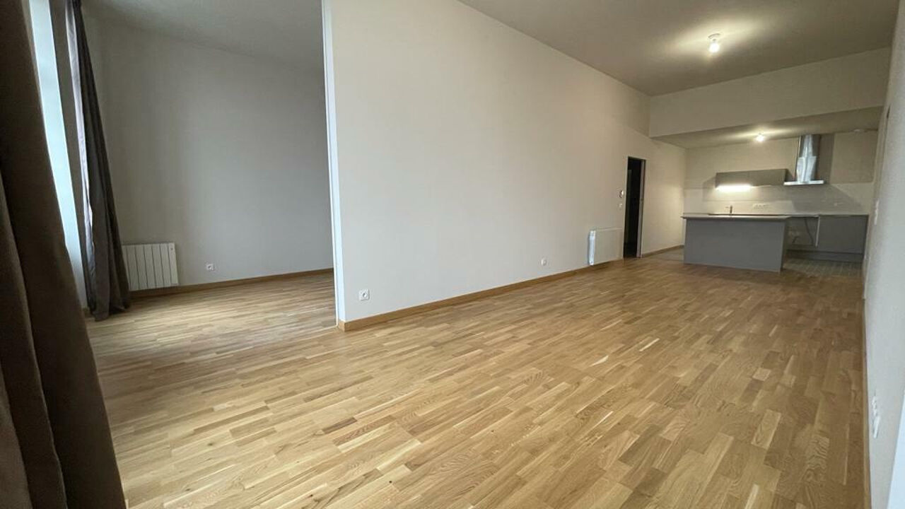 appartement 3 pièces 97 m2 à louer à Poitiers (86000)