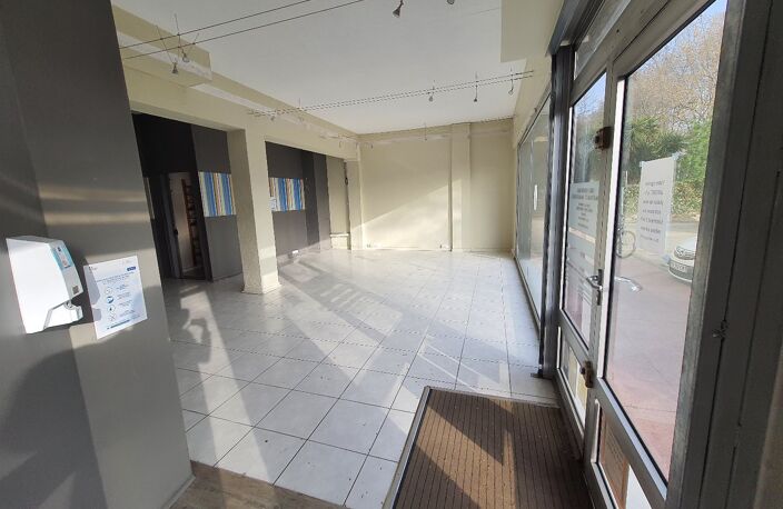 Local commercial — photo 5