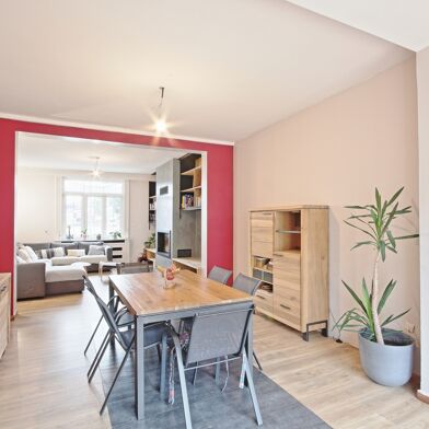 Maison 11 pièces 330 m²