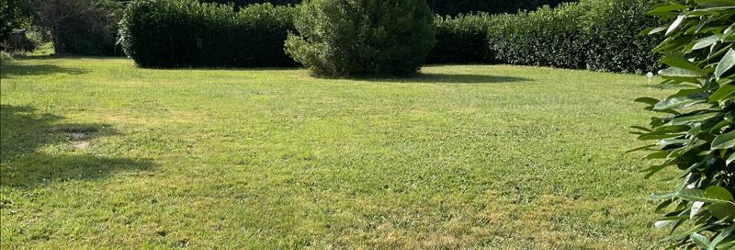 Terrain  2102 m² à vendre à Prémilhat (03410)