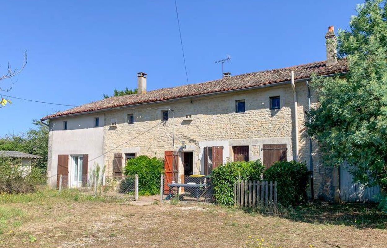 maison 6 pièces 95 m2 à vendre à Ruffec (16700)