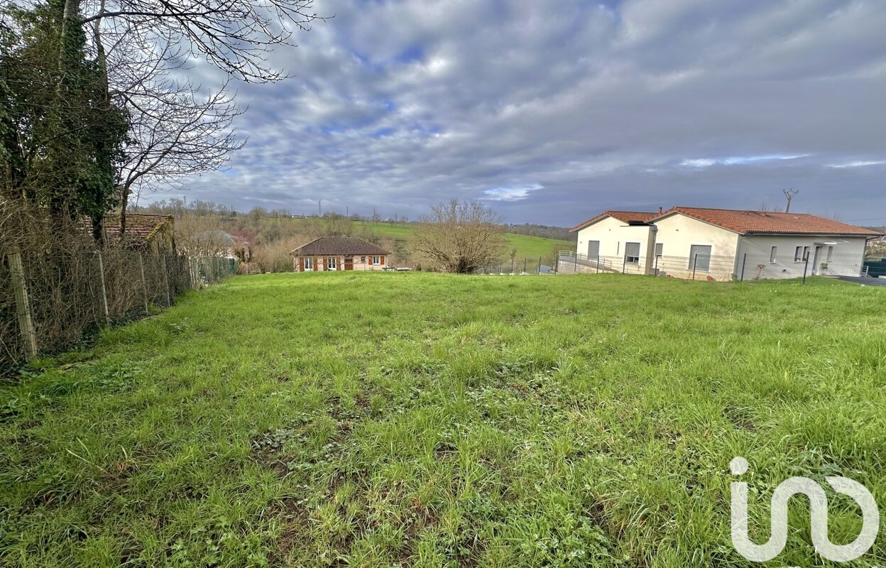 terrain  pièces 1590 m2 à vendre à Saint-Junien (87200)