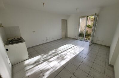 location appartement 695 € CC /mois à proximité de Roquevaire (13360)