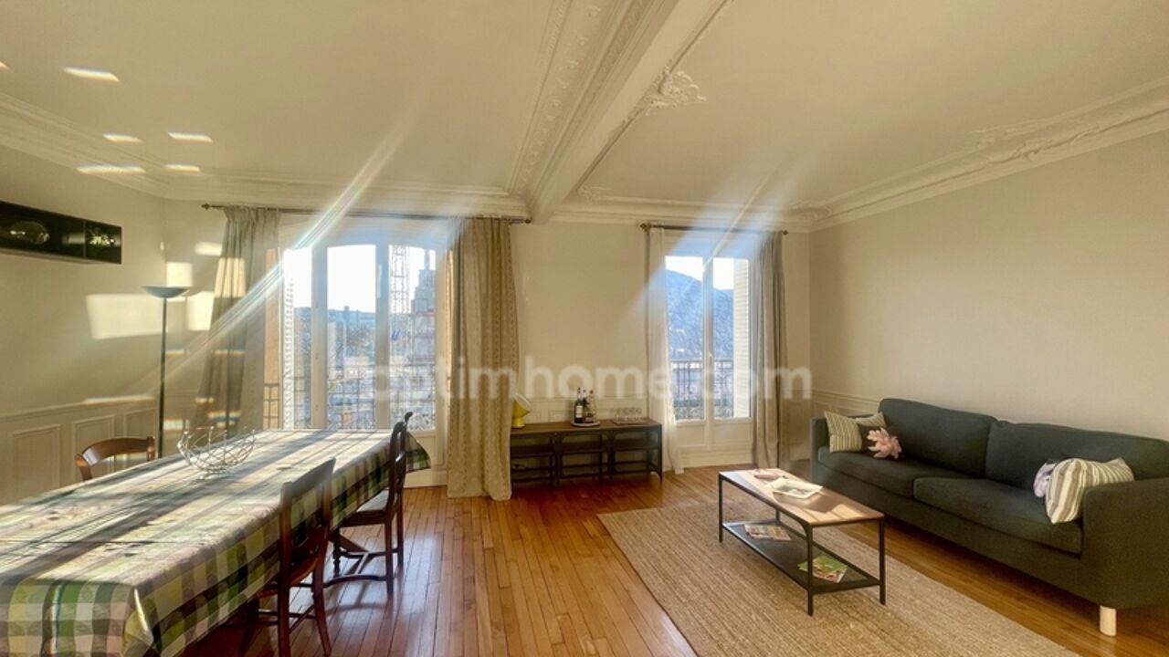 appartement 4 pièces 71 m2 à louer à Paris 15 (75015)