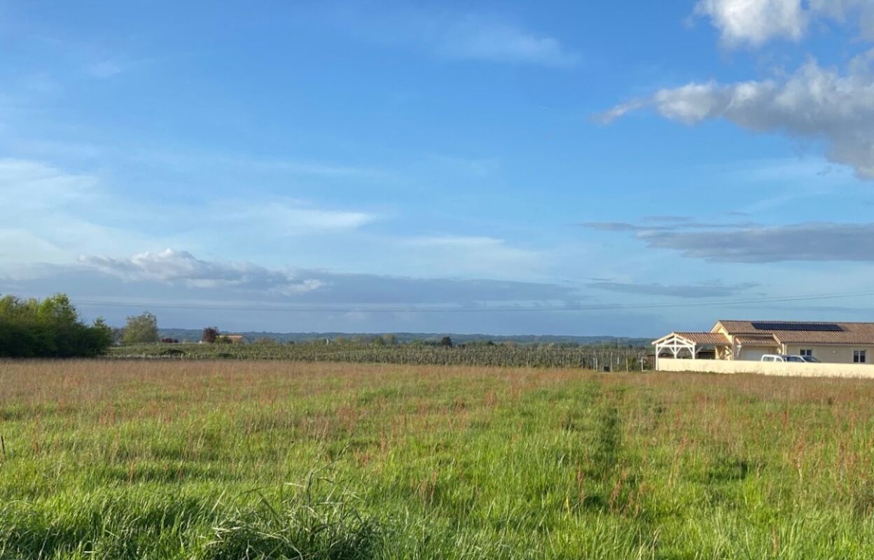 terrain  pièces 400 m2 à vendre à Saint-Laurent-des-Vignes (24100)