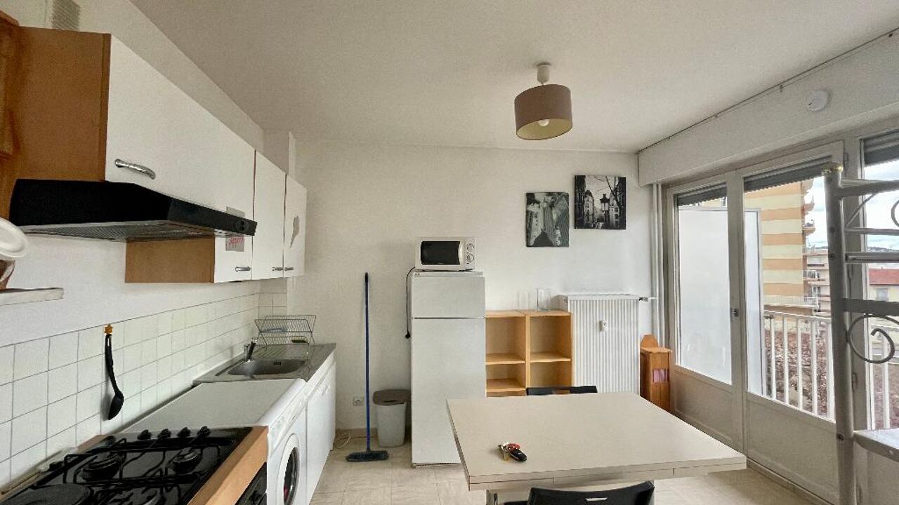 appartement 1 pièces 33 m2 à louer à Saint-Étienne (42000)