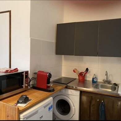 Appartement 1 pièces 700 €