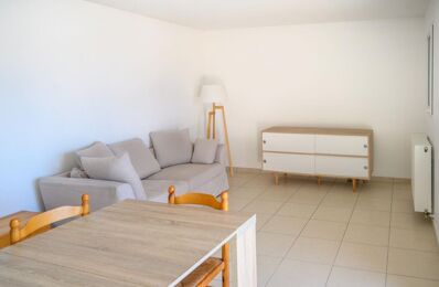 location appartement 900 € CC /mois à proximité de Urcuit (64990)