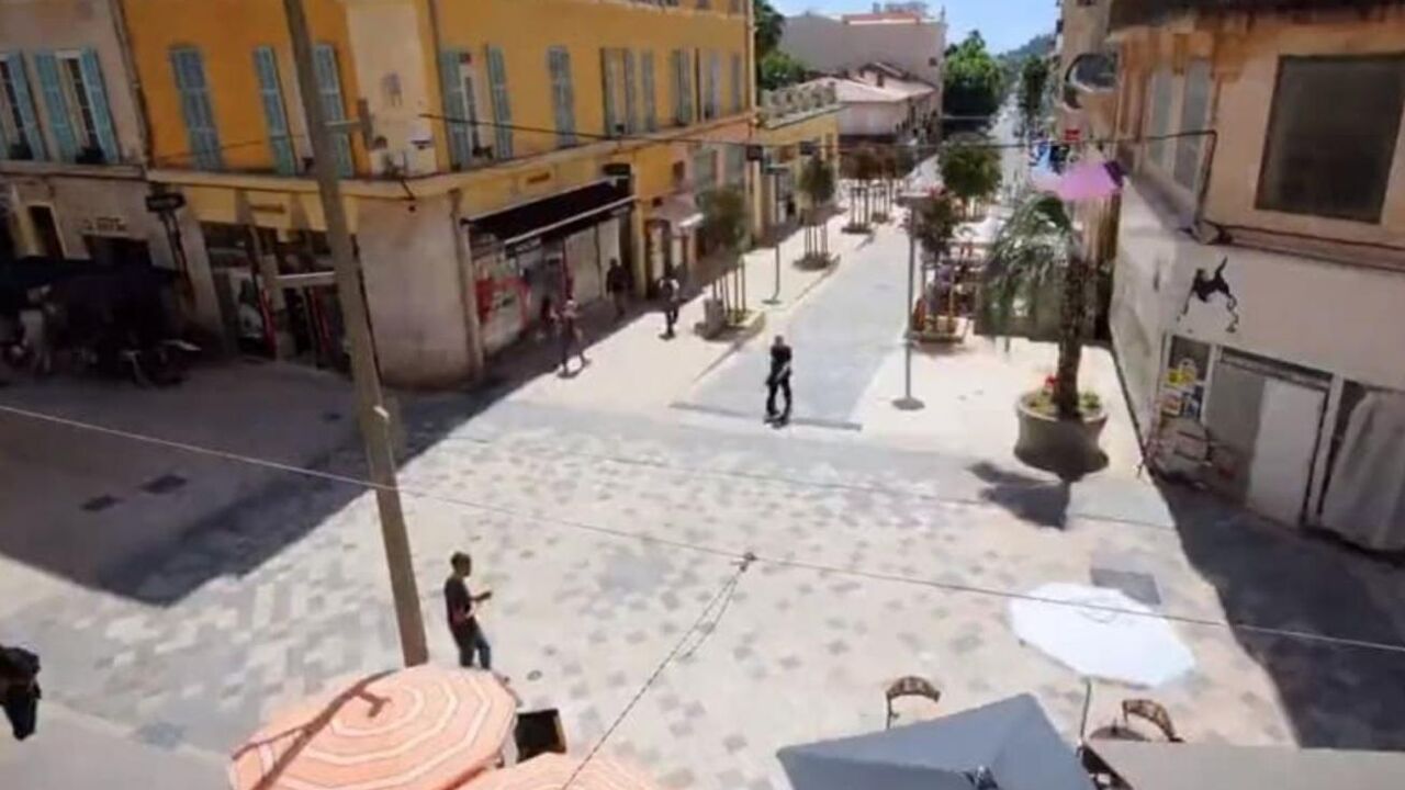 commerce  pièces 50 m2 à vendre à Hyères (83400)