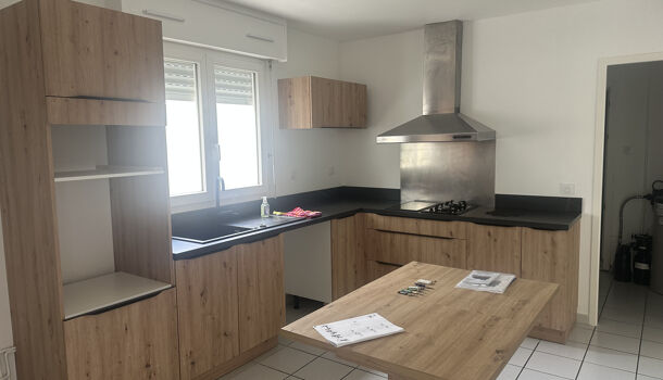 Villa / Maison 5 pièces  à louer Chaniers 17610