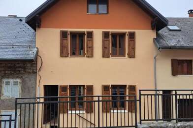 Maison 4 pièces 913 €