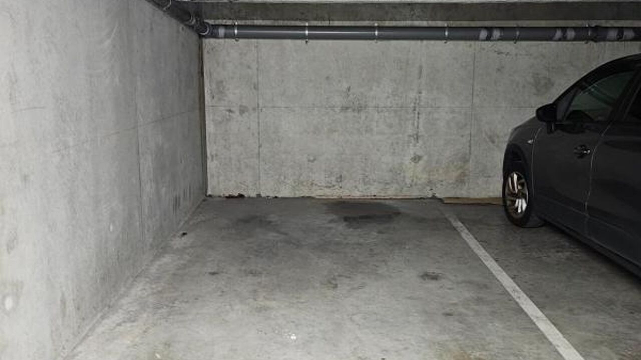 garage  pièces  m2 à louer à Toulouse (31300)