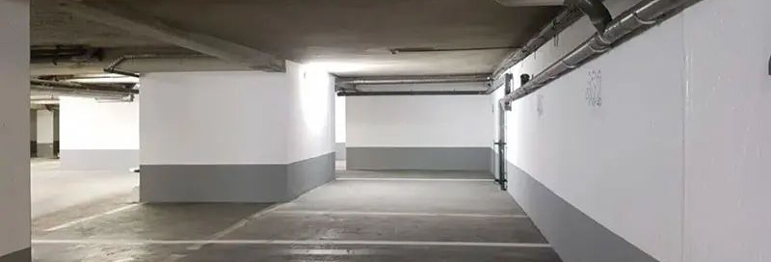 Garage   m² à vendre à Nice (06300)