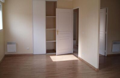 location appartement 650 € CC /mois à proximité de Iteuil (86240)