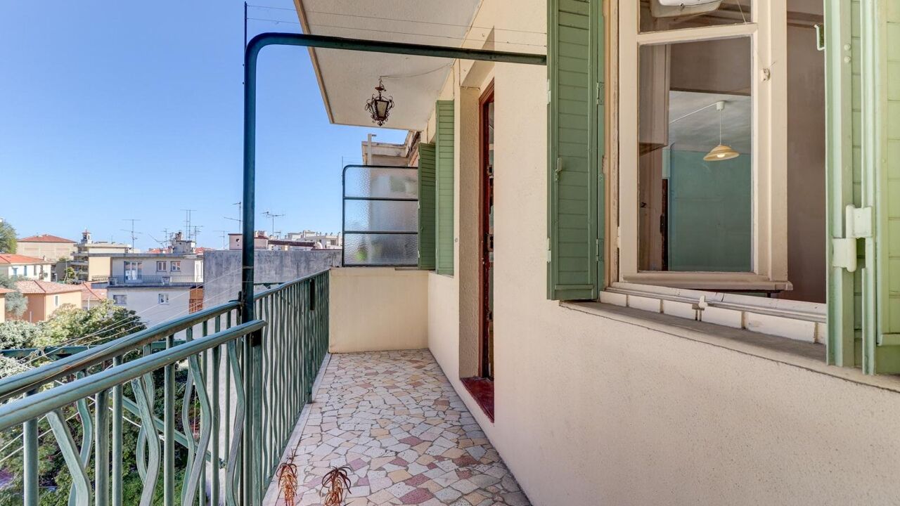 appartement 3 pièces 55 m2 à vendre à Nice (06100)