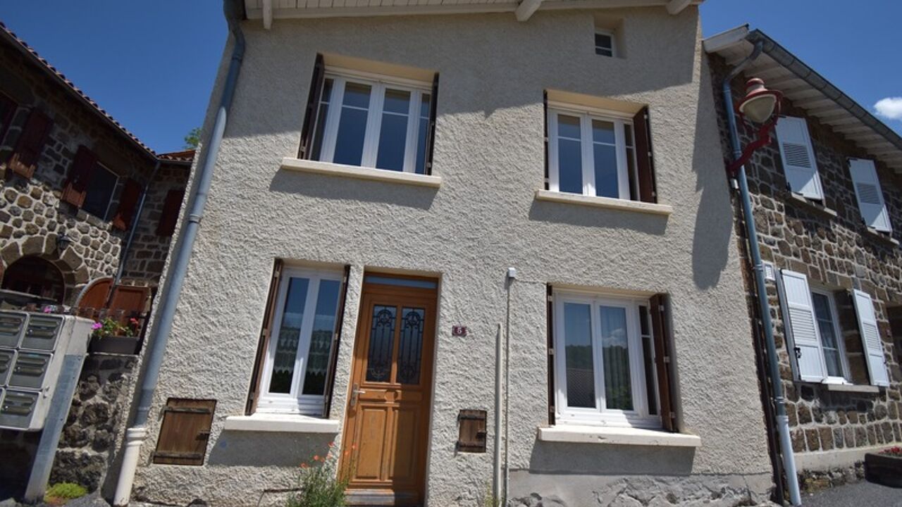 maison 6 pièces 108 m2 à louer à Polignac (43000)