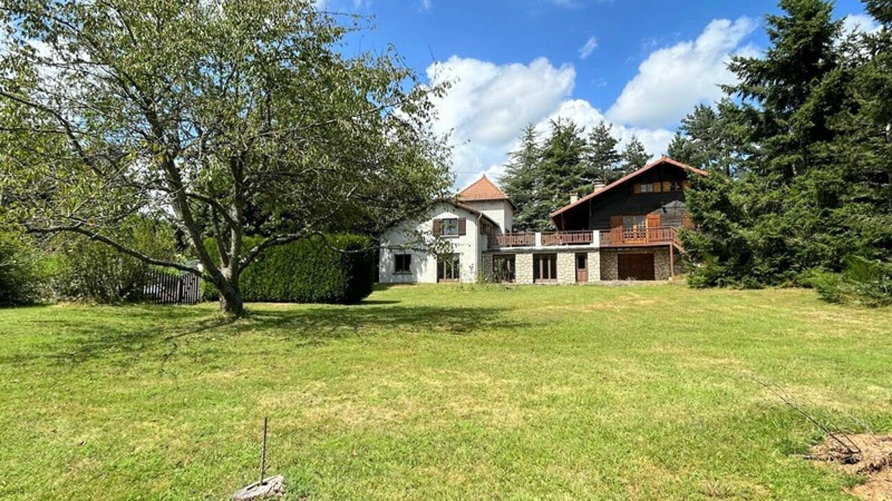 maison 7 pièces 165 m2 à vendre à Saint-Pal-de-Chalencon (43500)