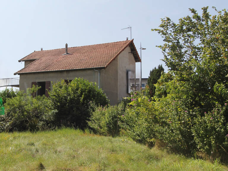 MABLY, — photo 1