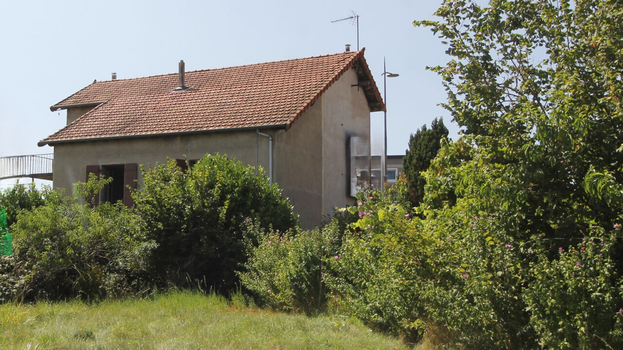 immeuble  pièces 160 m2 à vendre à Mably (42300)