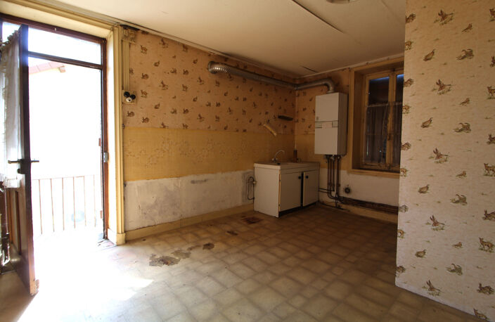 MABLY, — photo 4