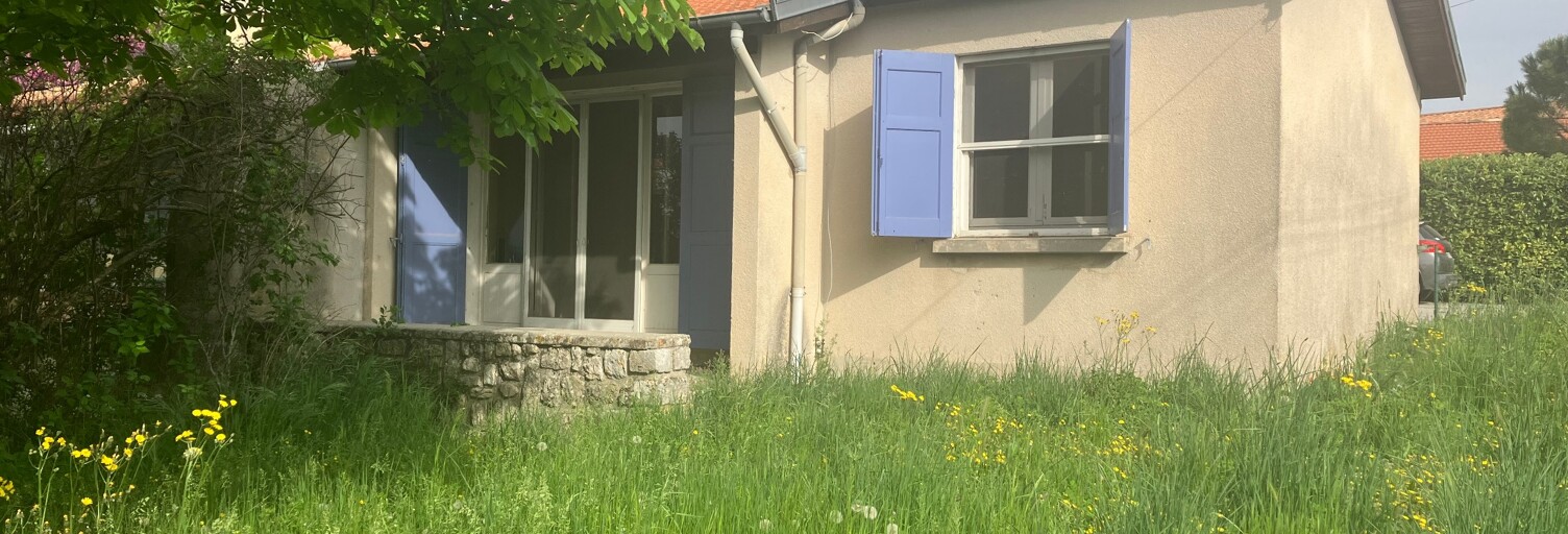 Maison 3 Pièces 39 m² à vendre à Saint-Michel-l'Observatoire (04870)